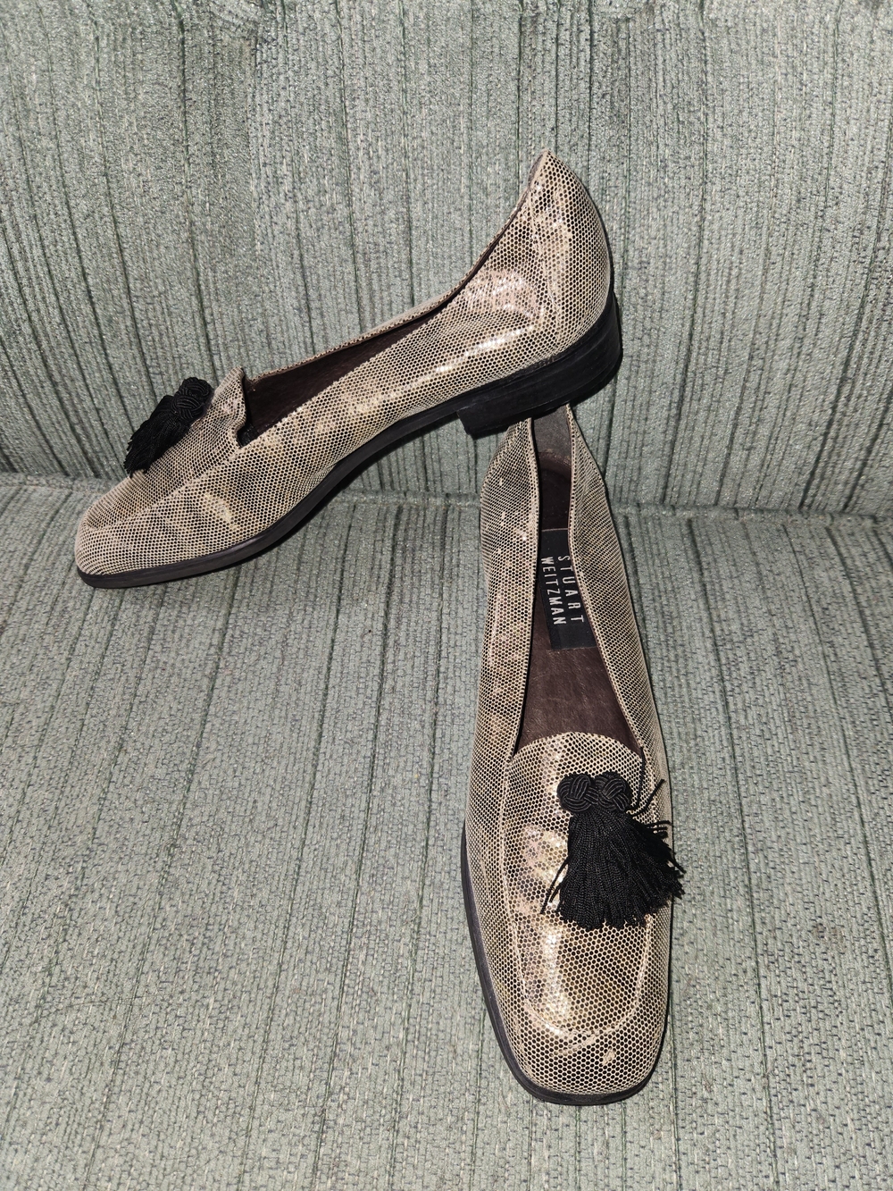 🍉Stuart Weitzman Tassel Loafers